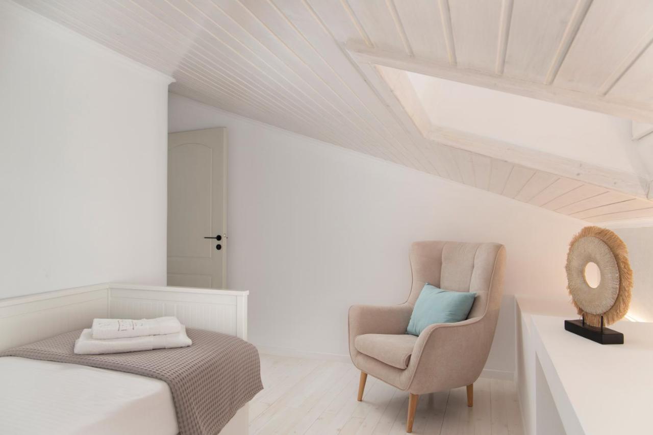 Istion Andros Luxury Suites ภายนอก รูปภาพ