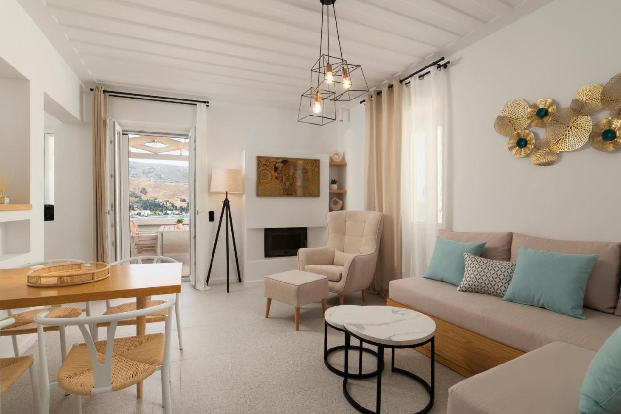 Istion Andros Luxury Suites ภายนอก รูปภาพ